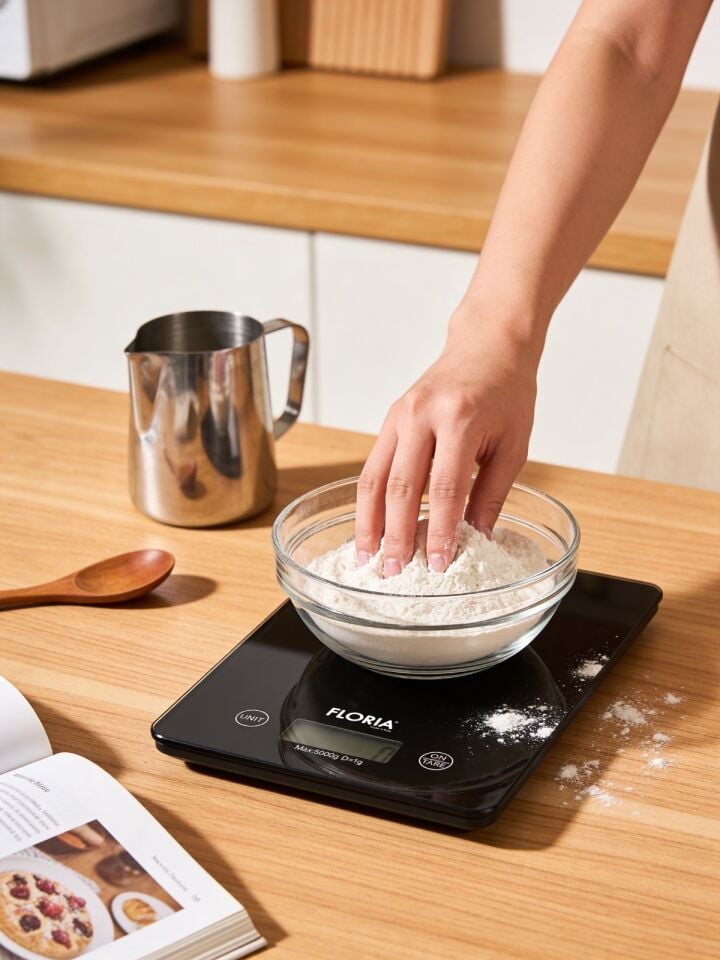 ZLN1686 Dijital Mutfak Tartısı Hassas Ölçüm LCD Ekran 5 Kg Kapasiteli Siyah