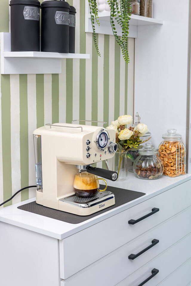 ZLN2992 Espresso Kahve Makinesi Espresso-Cappiccino-Latte | 15 Bar Süt Köpürtücü | 1100W Retro Bej